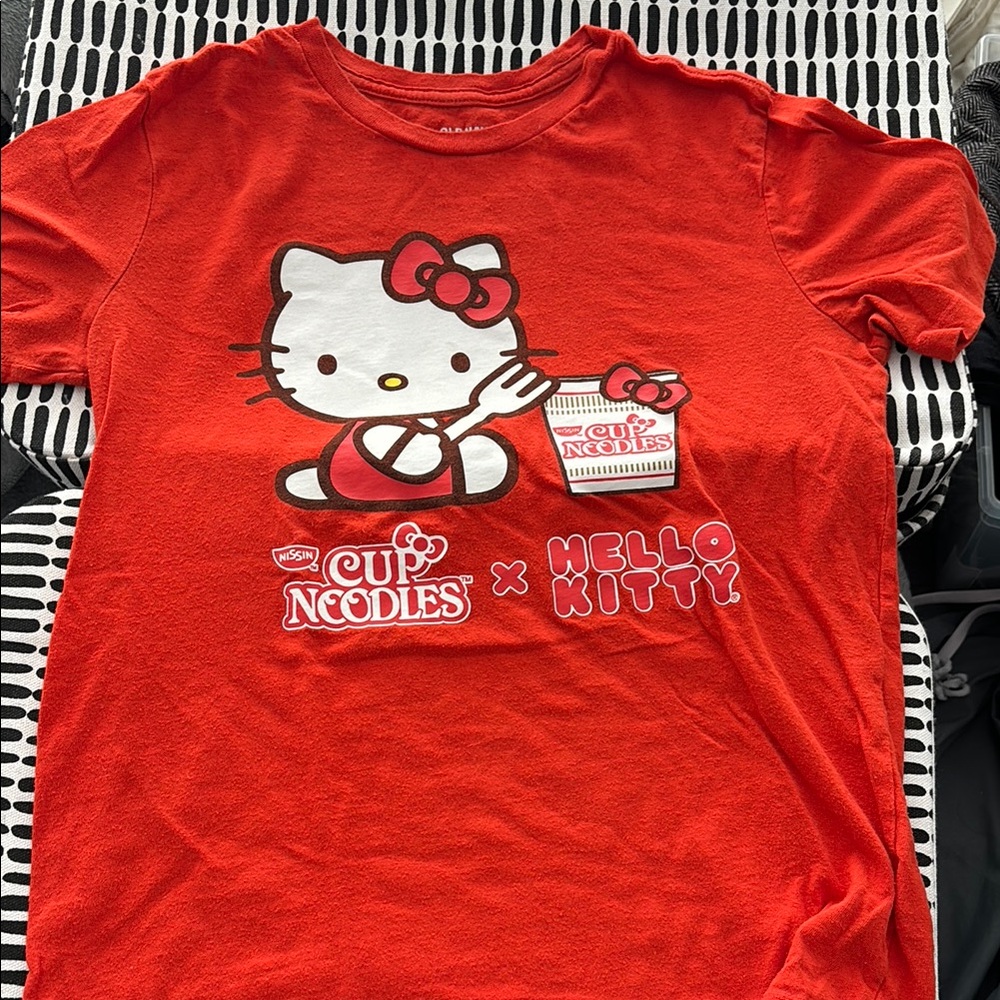 Hello kitty x old navy x cup noodle girls short sleeve
